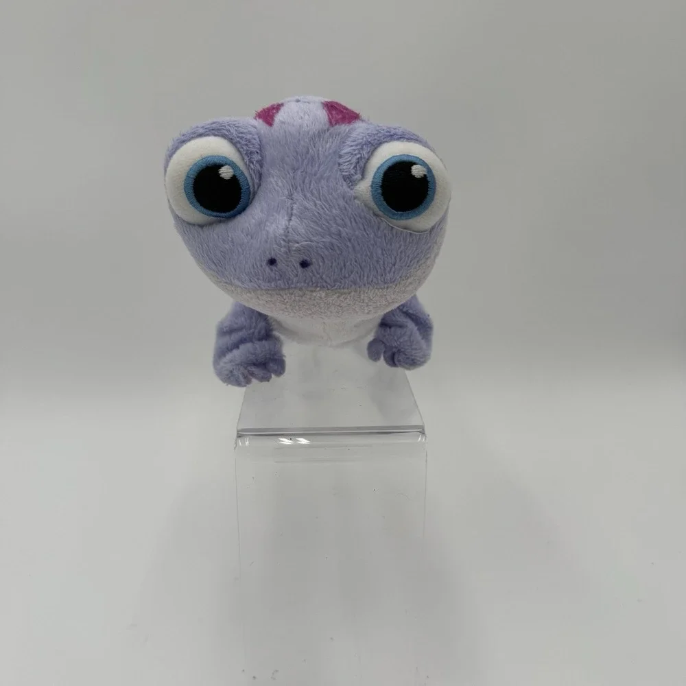 Disney Frozen 2 Plush‎ Bruni Walk & Glow Fire Spirit Lizard Plush 11